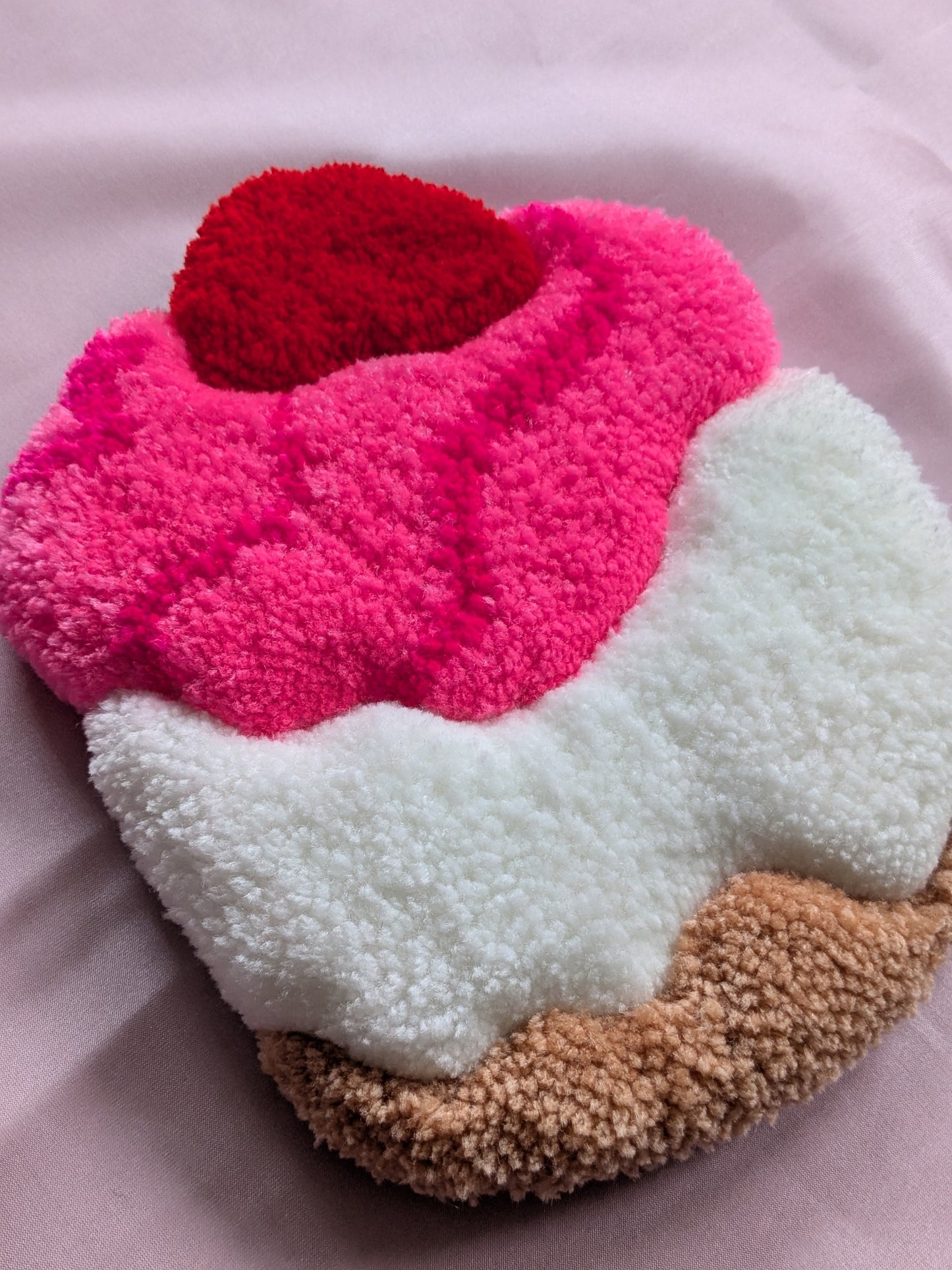 Strawberry Cheesecake Bite