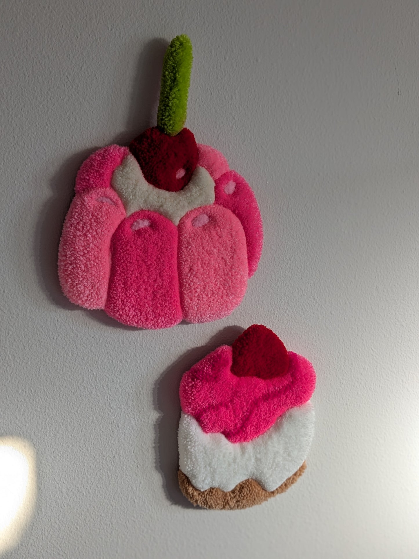 Strawberry Cheesecake Bite