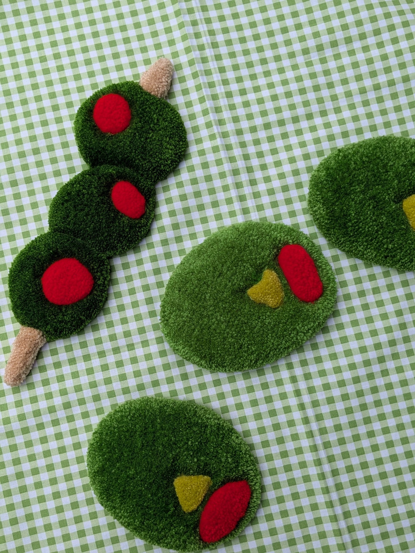 Olive Mug Rugs